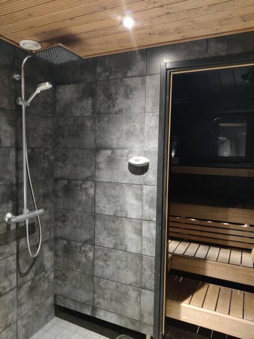 Gold Digger'S Timber Apartment Inari Ngoại thất bức ảnh